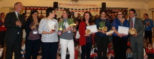 25 ans, Les Poussins, Milton Keynes, Personnel
